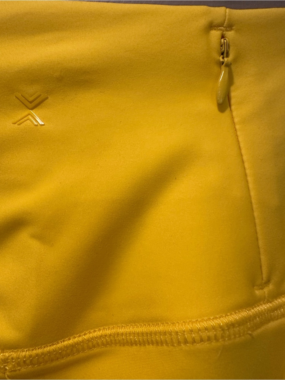 Xersion Size S High Rise Sculpted Fit 23-inch Crop “Empire Yellow” Leggings NWT - Picture 6 of 7